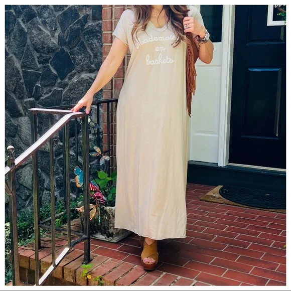 Mademoiselle en Baskets Tshirt Boho DressMade in Italy - Picture 2 of 9